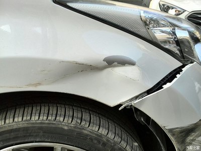 心愛座駕意外受傷，記錄大白車漆修復(fù)過程與心得